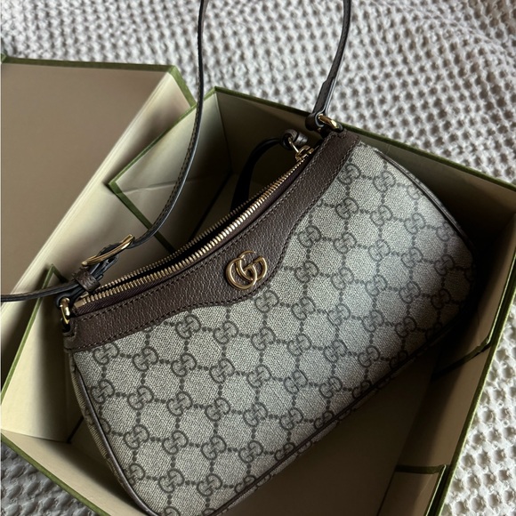 Gucci purse - Picture 2 of 7